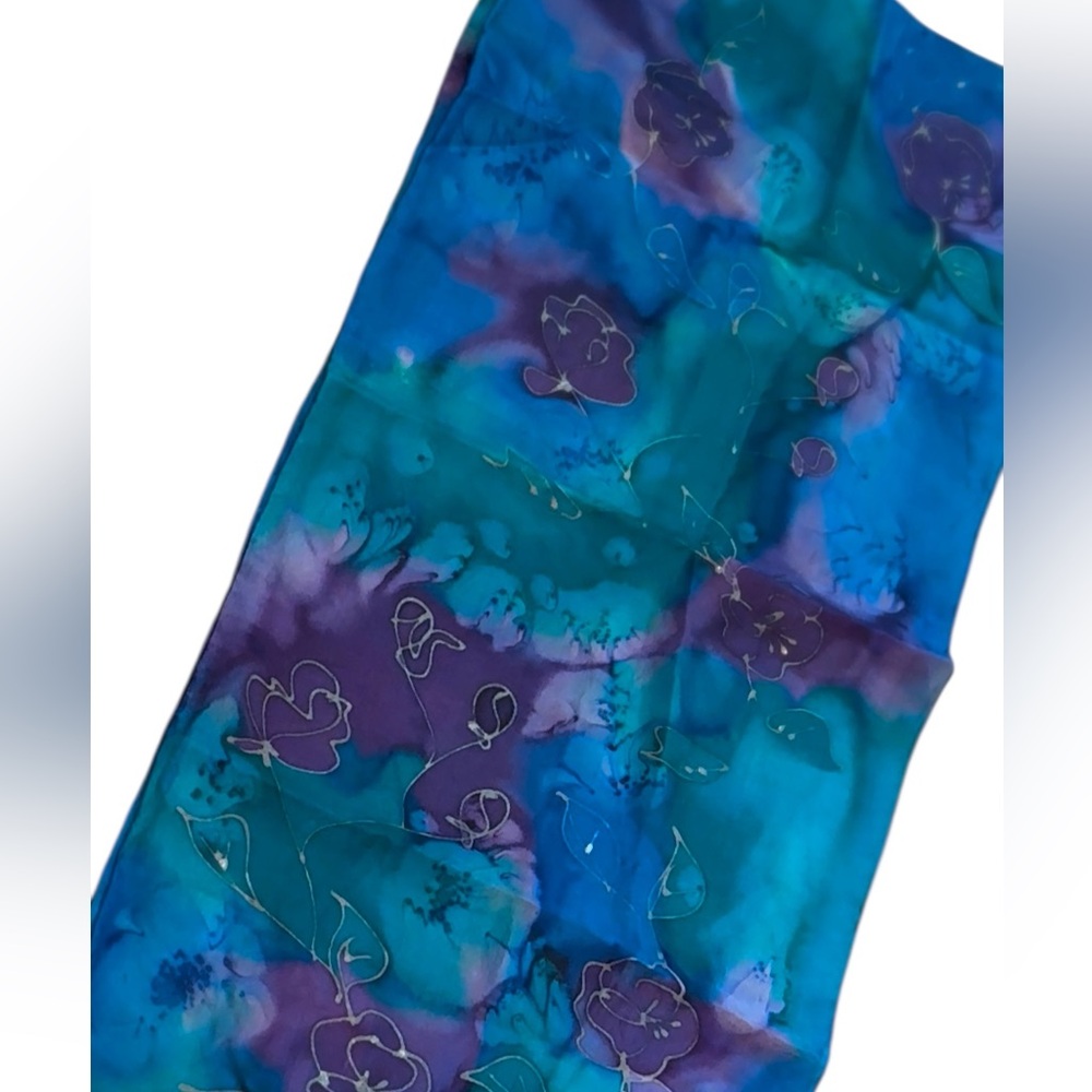 Hanmade dyed SILK Blue and Purple Floral Scarf